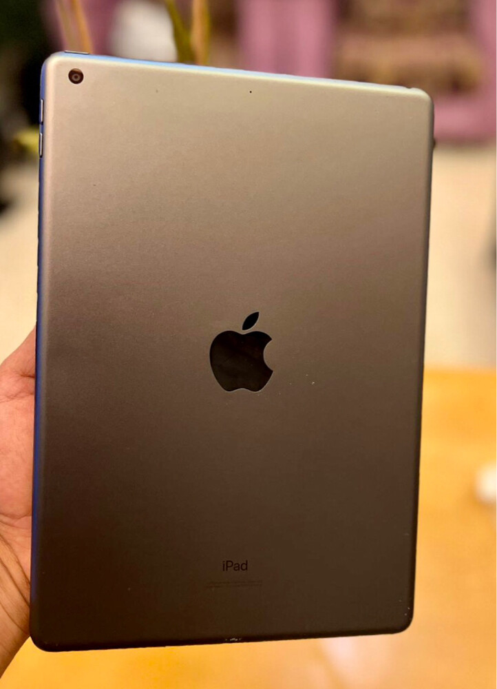 iPad 7 generation.10.5 inch  - 5