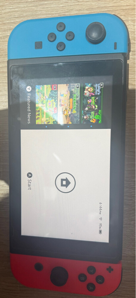 Switch semi new - 2