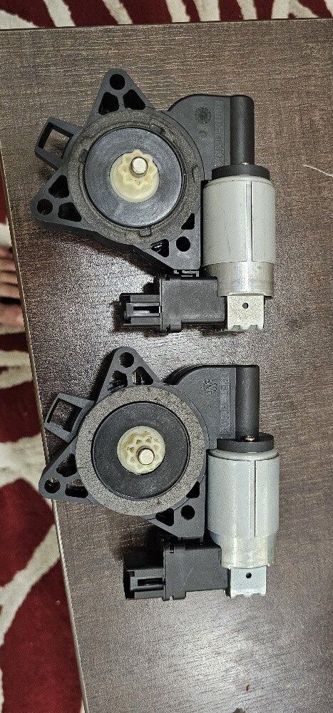 used orginal mazda window motors - 2