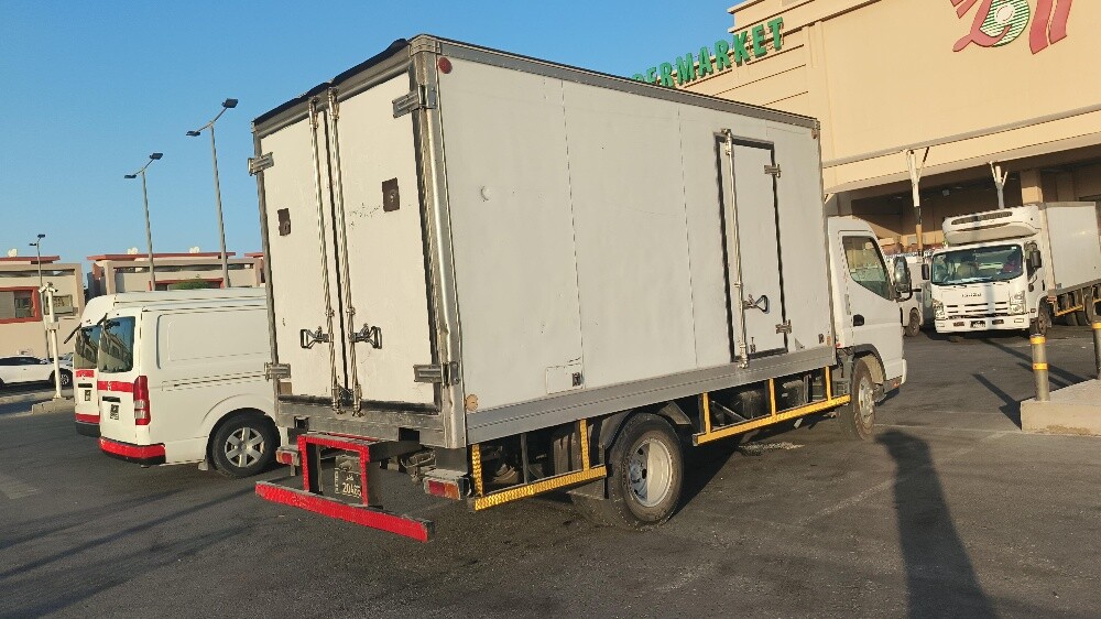 chiller freezer truck - 2