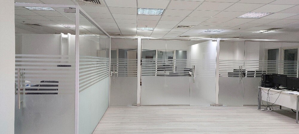 All glass fitting and repair - 1