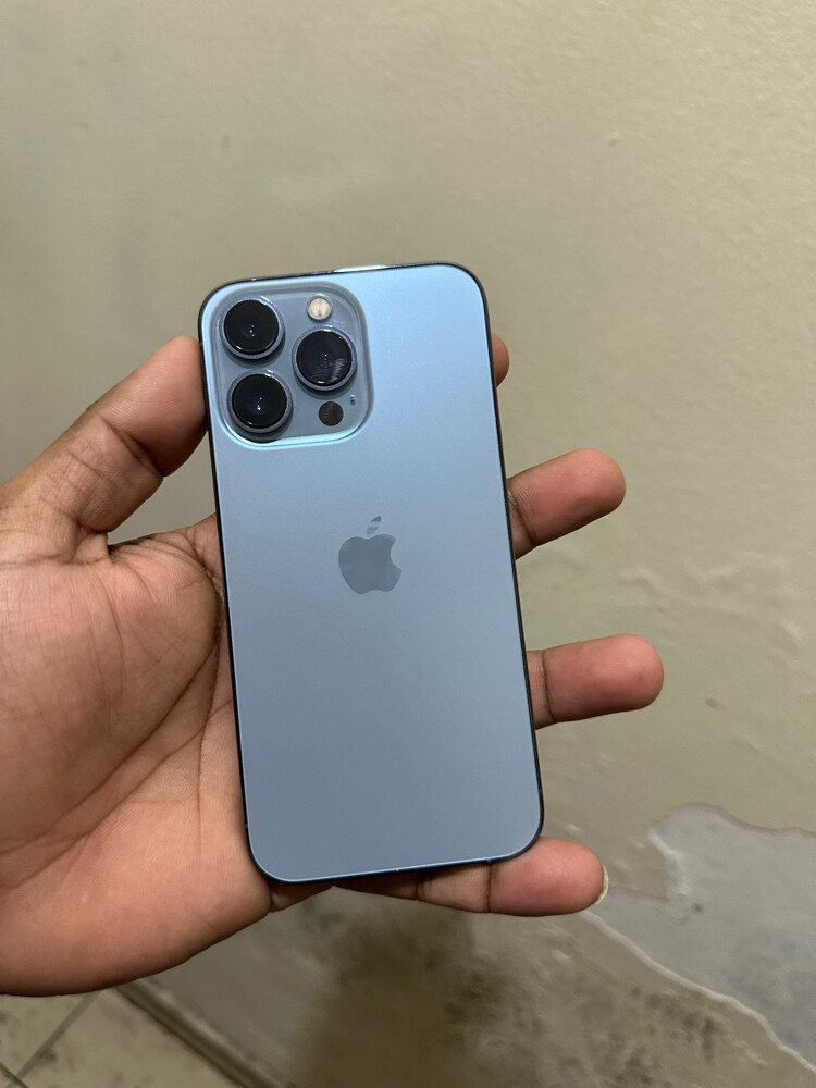 iPhone 13 Pro (128gb) - 1