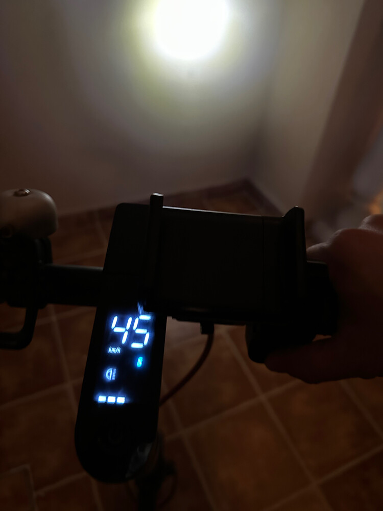 Electric Scooter. Puncture-Proof - 9