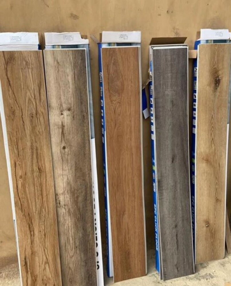 Spc flooring parquet. - 2