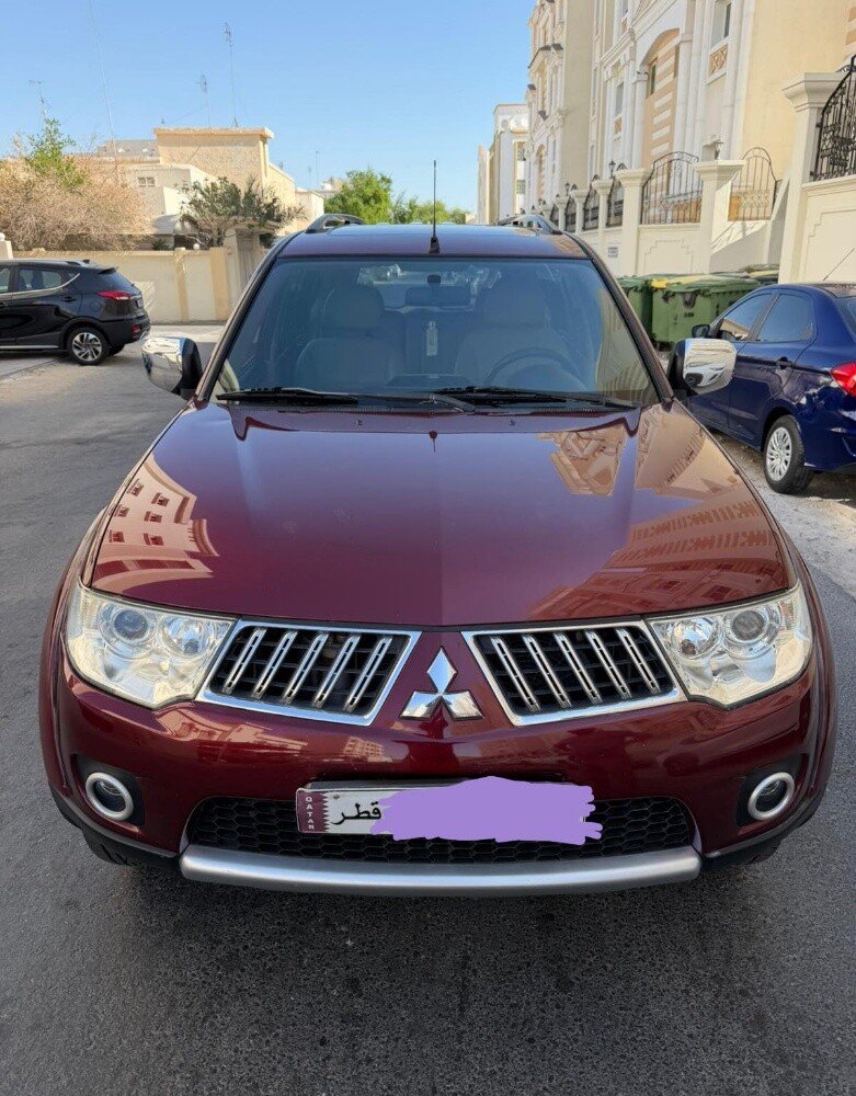 ميتسوبيشي باجيرو سبورت موديل ٢٠١٢ - 1