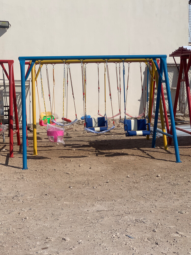 baby swing - 1