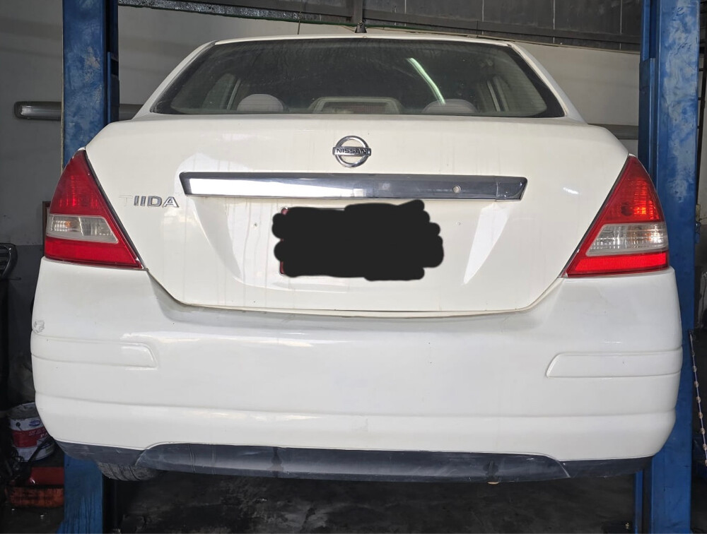 Nissan Tiida  - 4