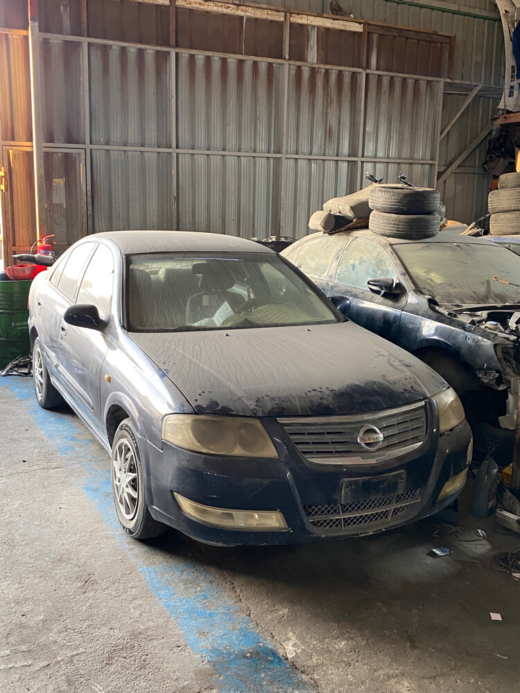 Nissan sunny secrab - 1