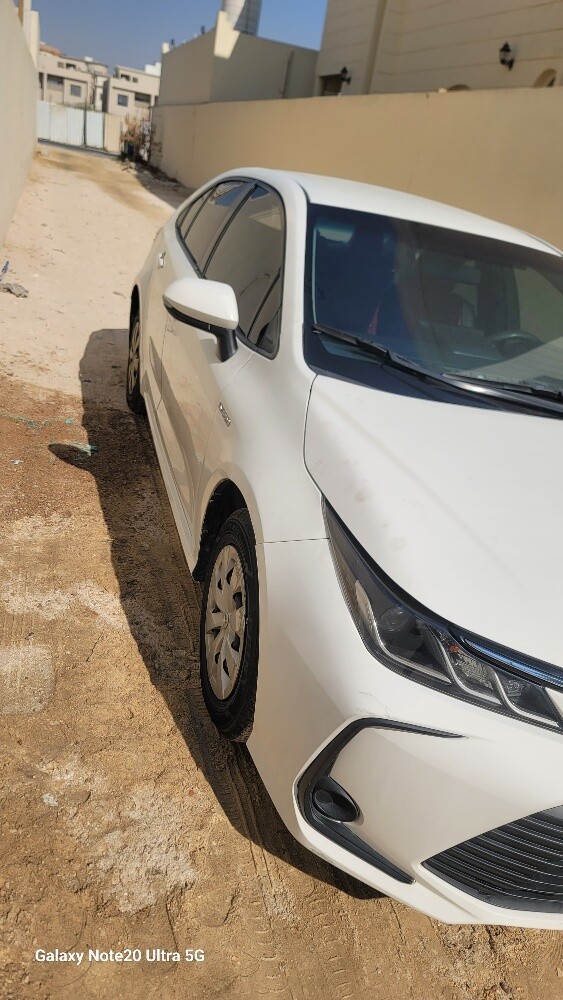 Toyota Corolla hybrid - 3