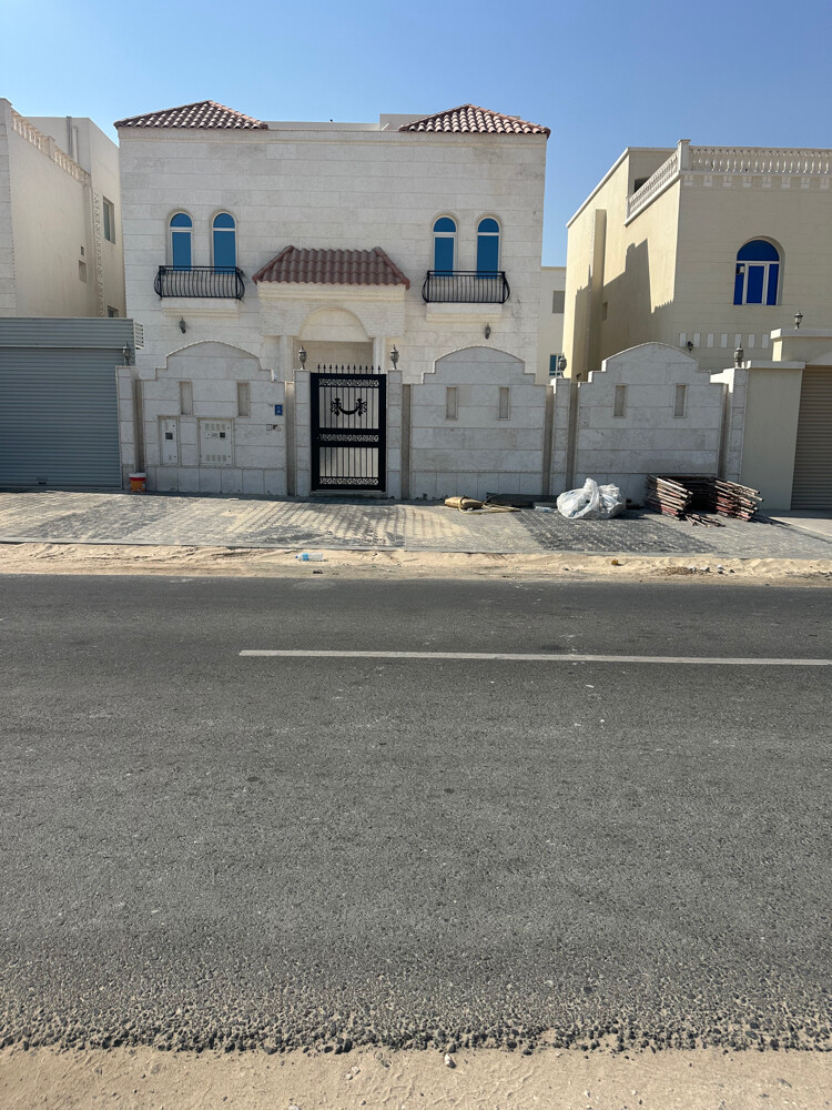 للبيع فيلا بالثمامة راقية 467 - 1