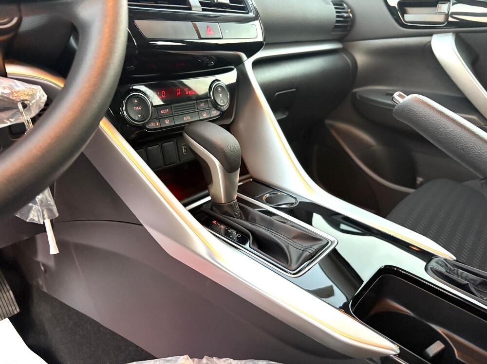 Mitsubishi Eclipse Cross 2.0 2025 - 10