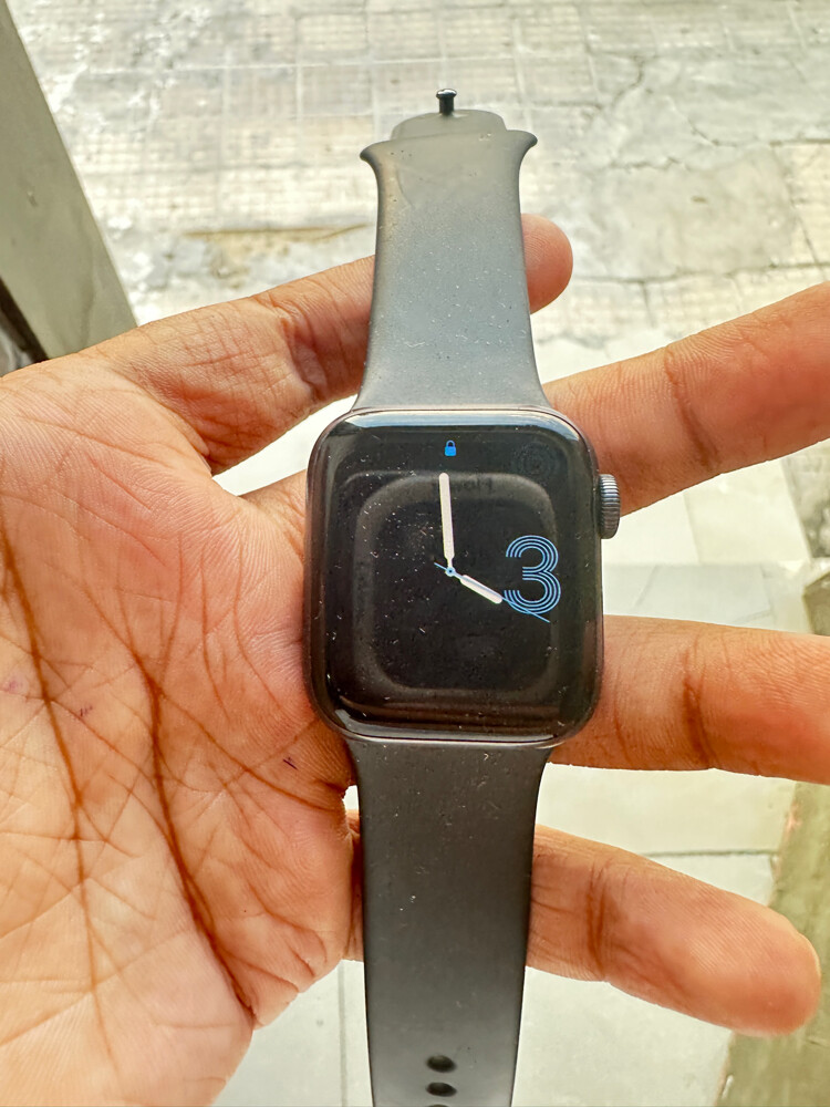Apple Watch - 1