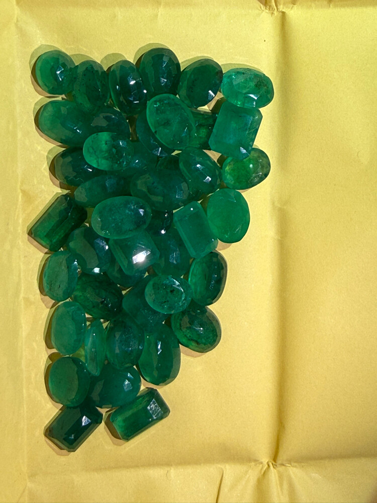 NATURAL EMERALD - 1