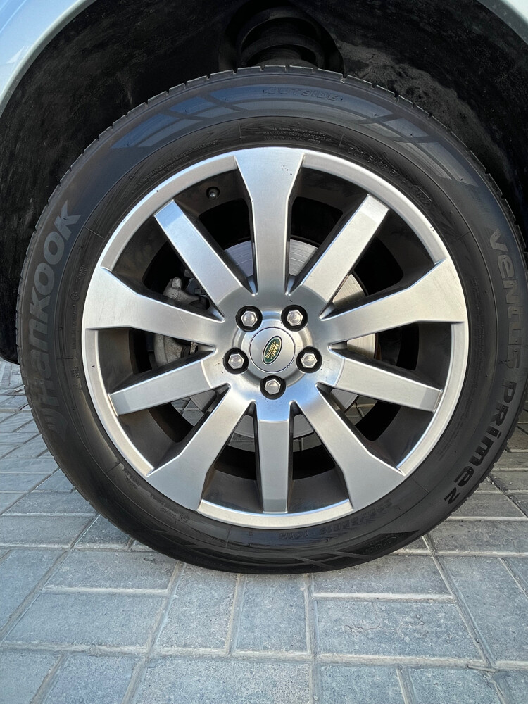 Land Rover LR2 HSE - 8