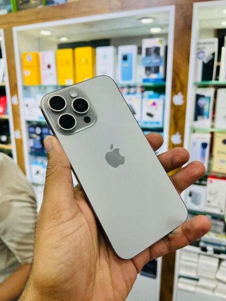 15 PRO MAX 512 GB - 1