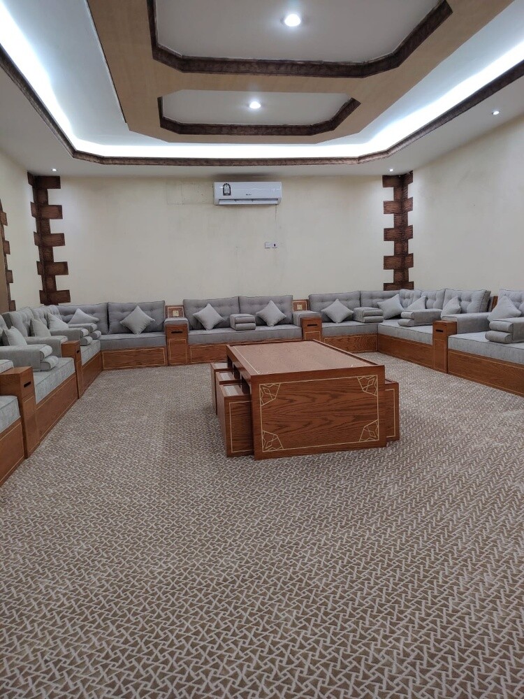 brand new majlis FOR sale 1 meter - 9
