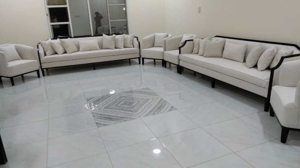 brand new majlis FOR sale 1 meter - 5