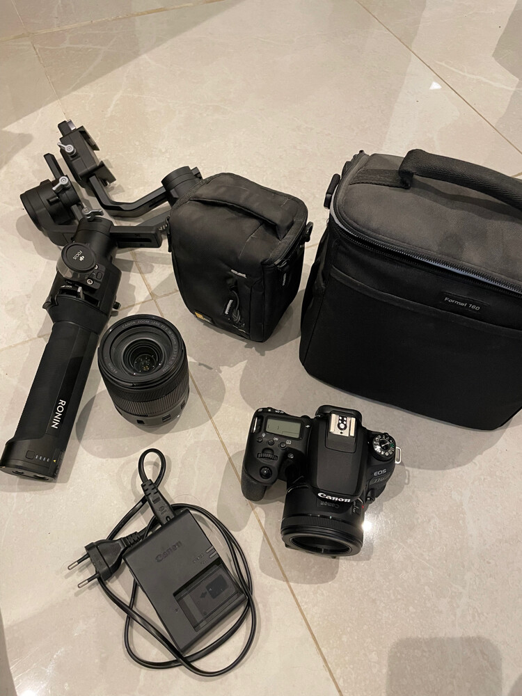 Canon EOS 77D - 4