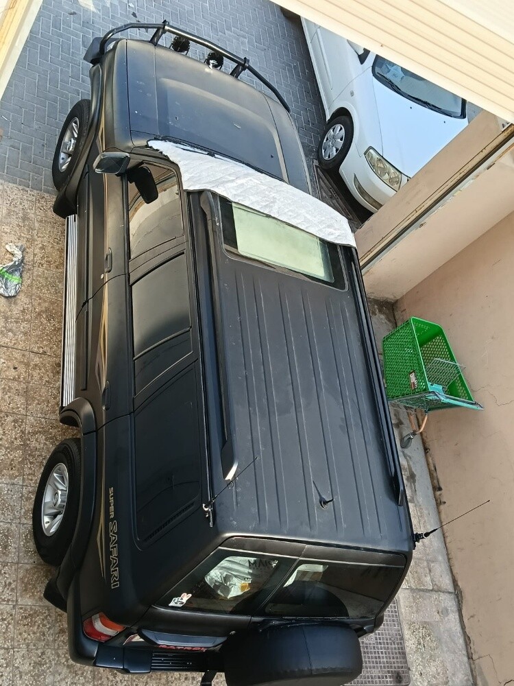 نيسان سفاري - 14