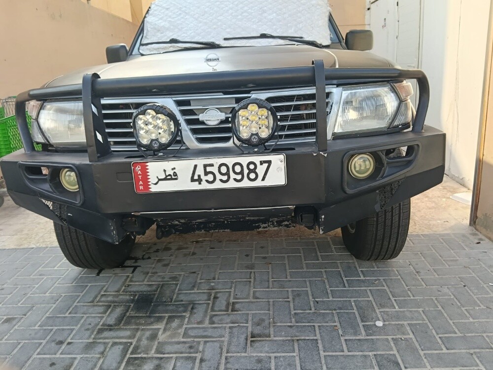 نيسان سفاري - 13
