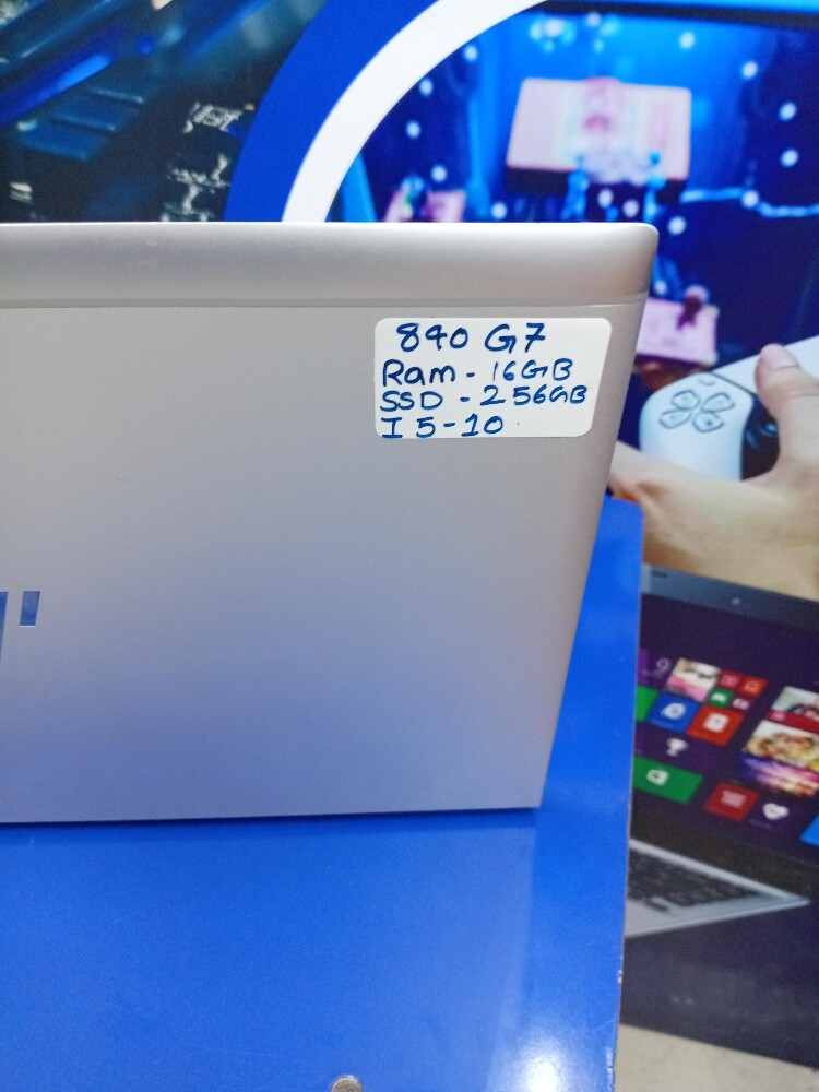 Used- laptop for sale hp840g7 - 4
