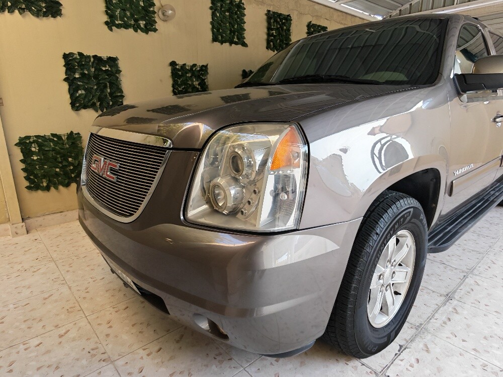 GMC YUKON XL - 2