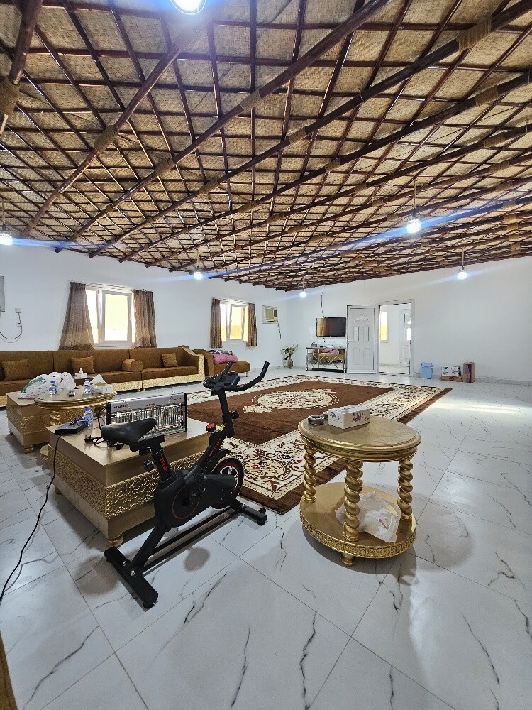 مزرعة 2348م بها استراحه واشجار - 3