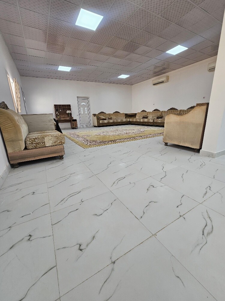 مزرعة 2348م بها استراحه واشجار - 8