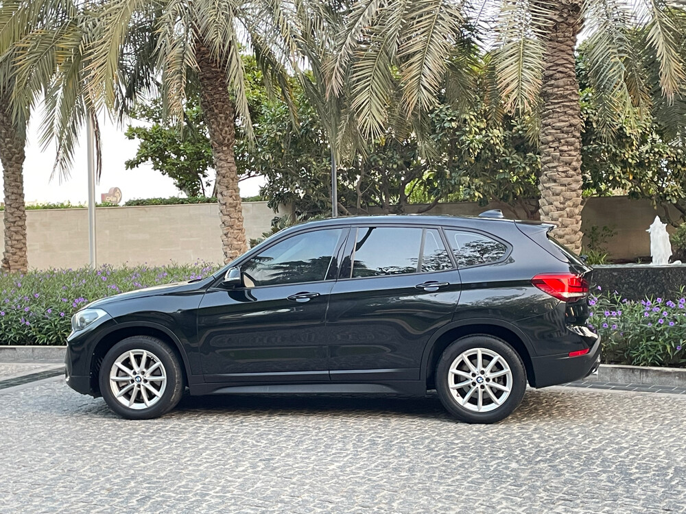 BMW X1 2020 20i — photo 6 for sale in Qatar
