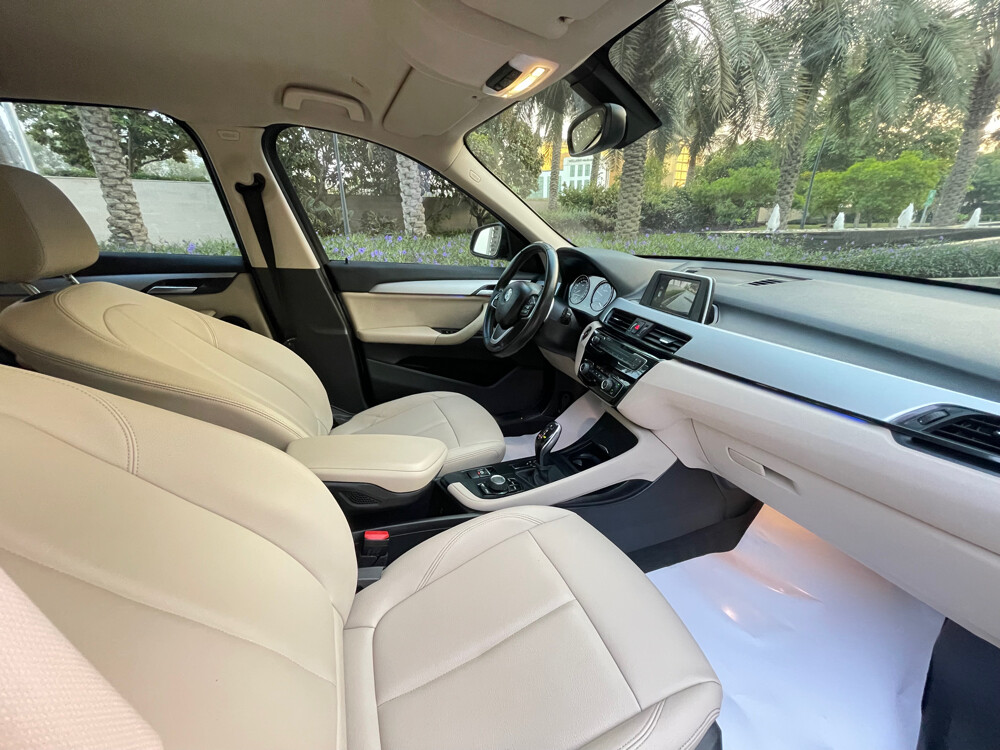 BMW X1 2020 20i — photo 10 for sale in Qatar