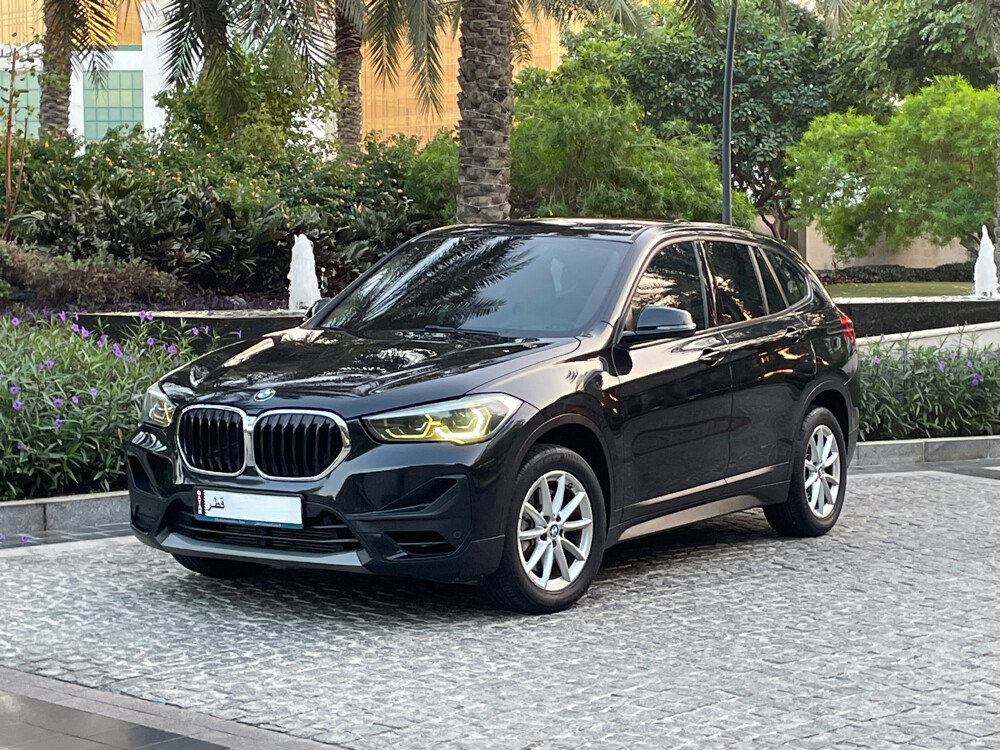 BMW X1 2020 20i — photo 4 for sale in Qatar