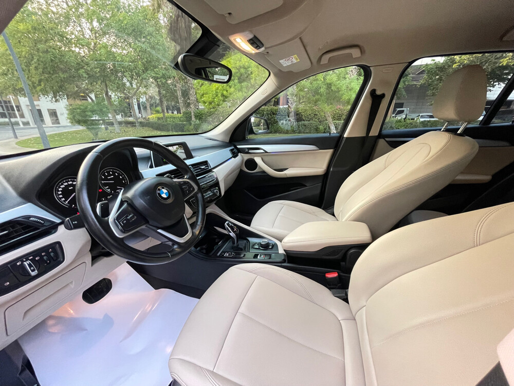 BMW X1 2020 20i — photo 11 for sale in Qatar