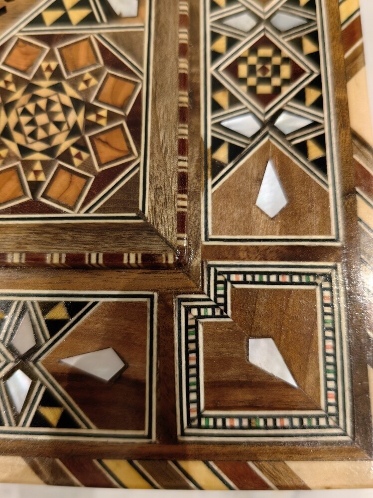 A luxurious royal Damascus box - 6
