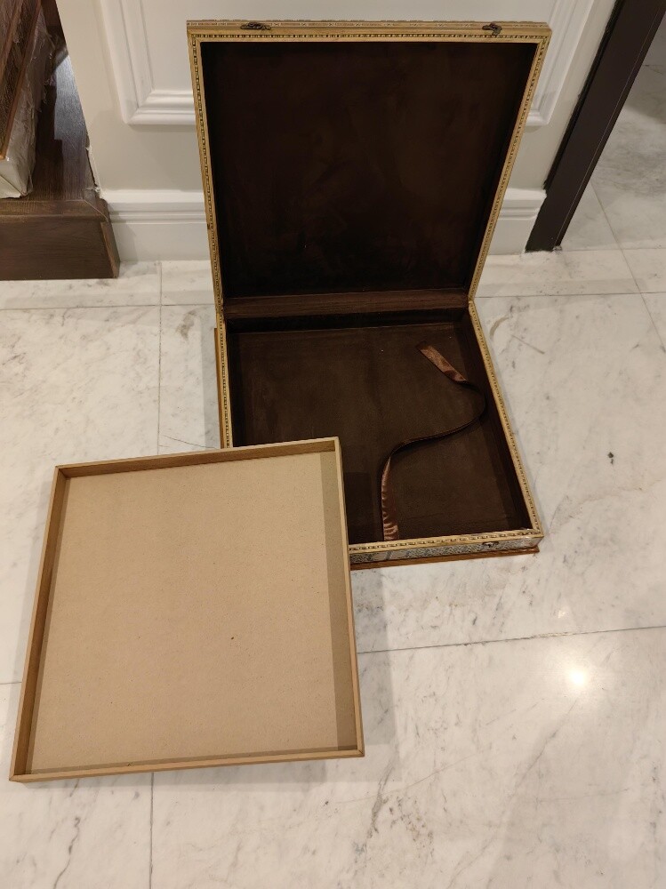 A luxurious royal Damascus box - 4