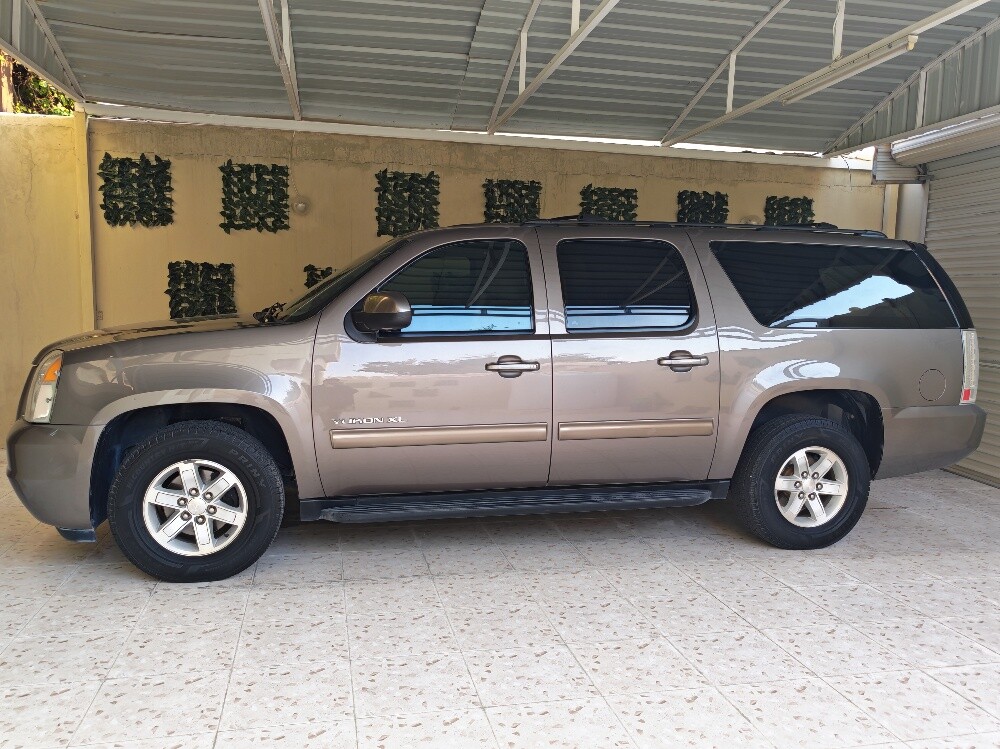 GMC YUKON XL - 14