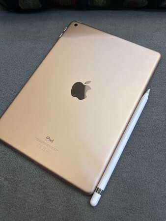 Ipad air - 6th gen - excellent - 2
