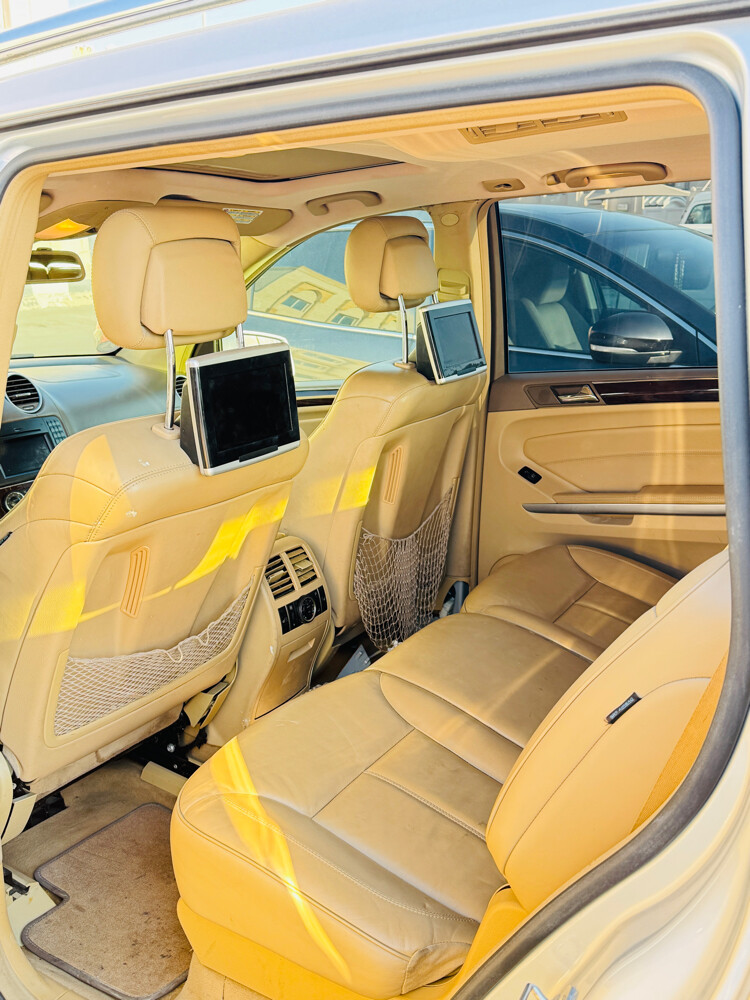 MERCEDES BENZ GL500 - 8