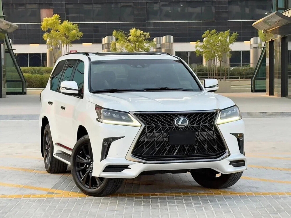 lexus 2020 black edition  - 3