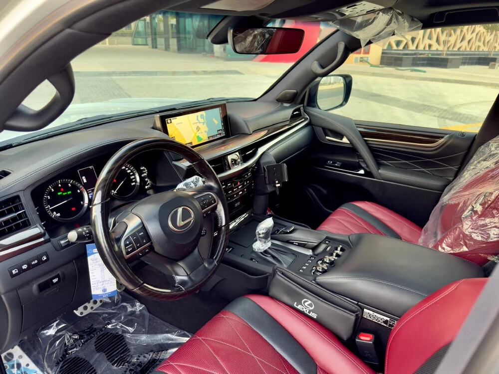 lexus 2020 black edition  - 8