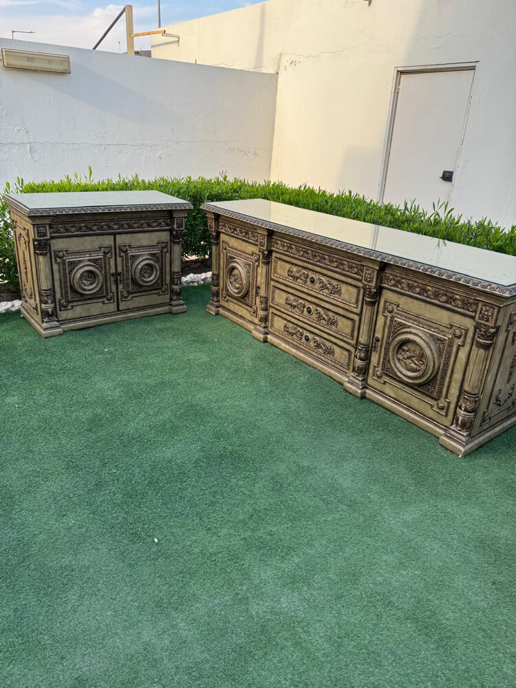 Dining tables and chairs - 9