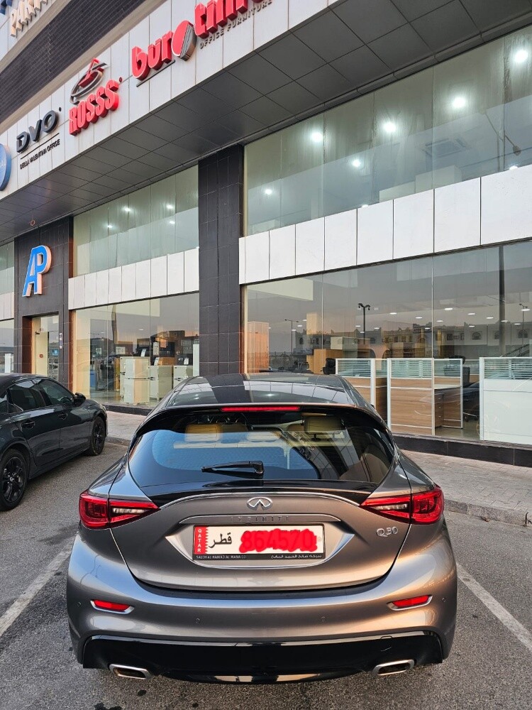 Infiniti Q30 - 4