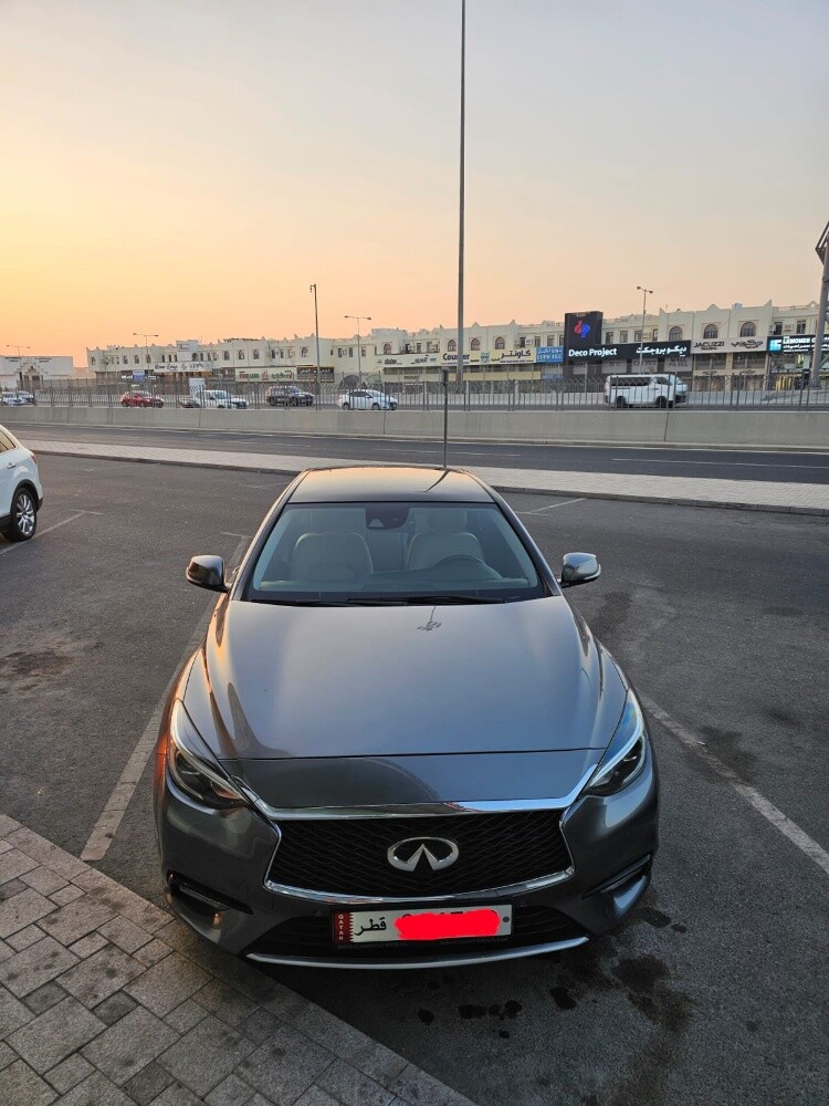 Infiniti Q30 - 6