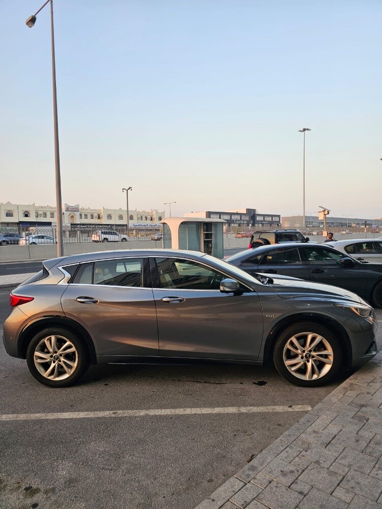 Infiniti Q30 - 19