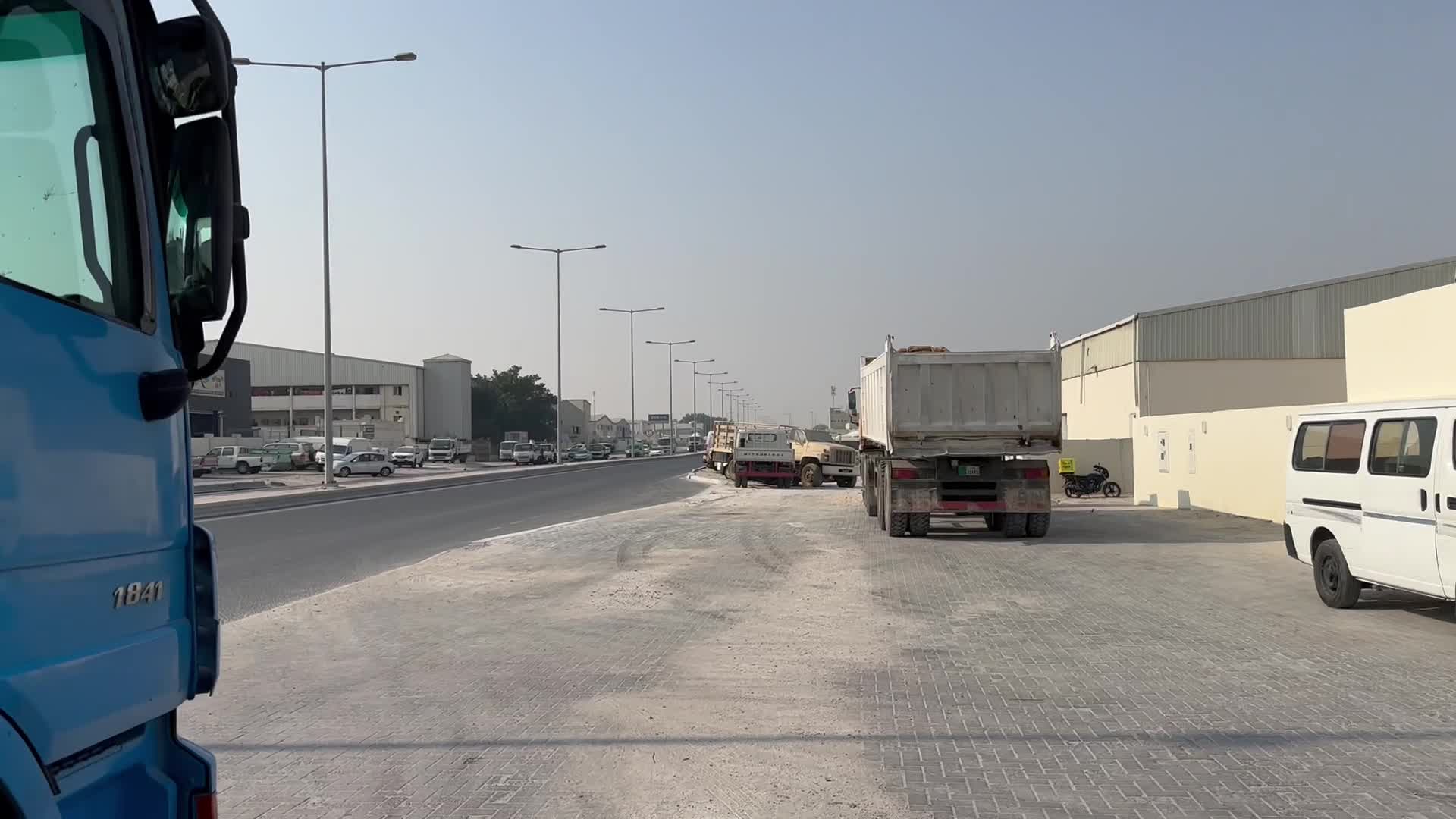 للإيجار جراج الصناعية ٣٠٠٠م ش ٤٣ - 1