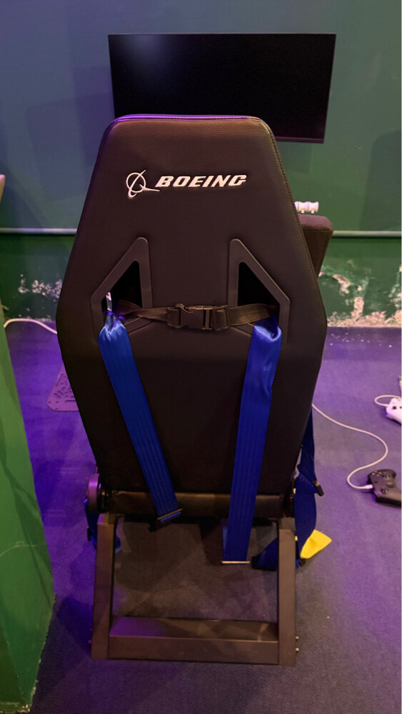 Flight stimulator with Boeing Set - 5