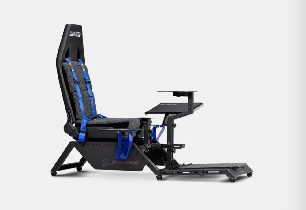 Flight stimulator with Boeing Set - 1