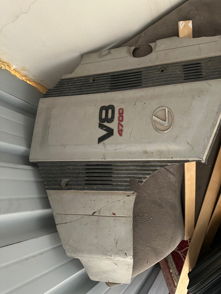 engine cover  - 1