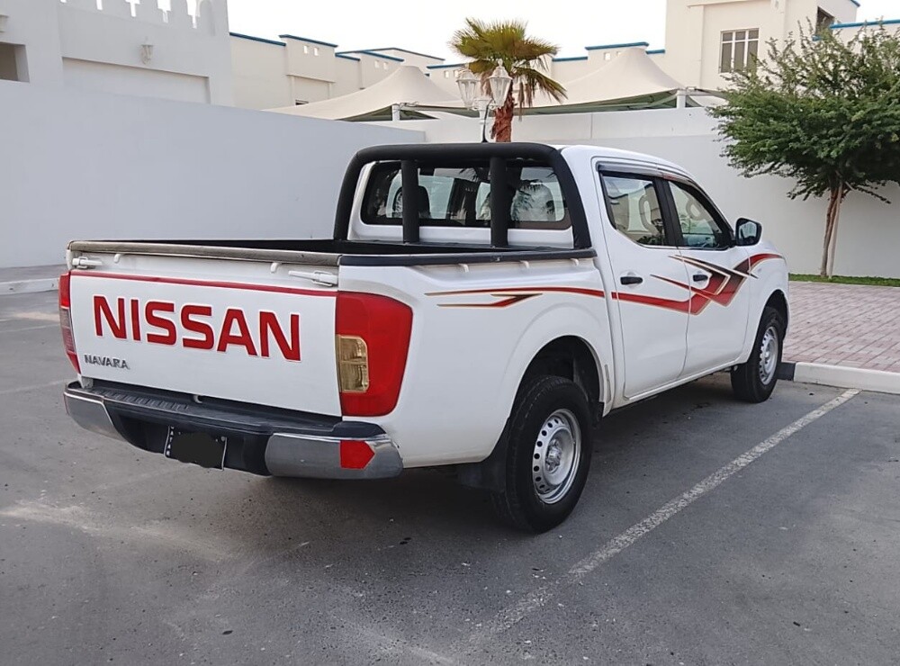 NISSAN NAVARA - 7