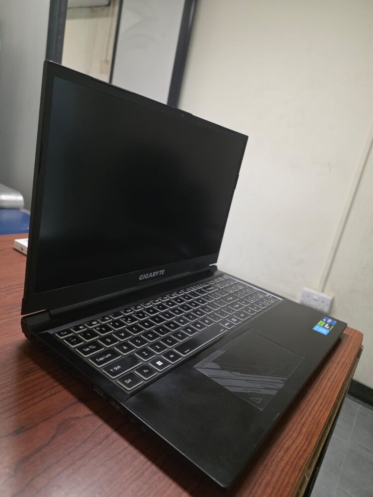 Gaming Laptop Gigabyte - 1