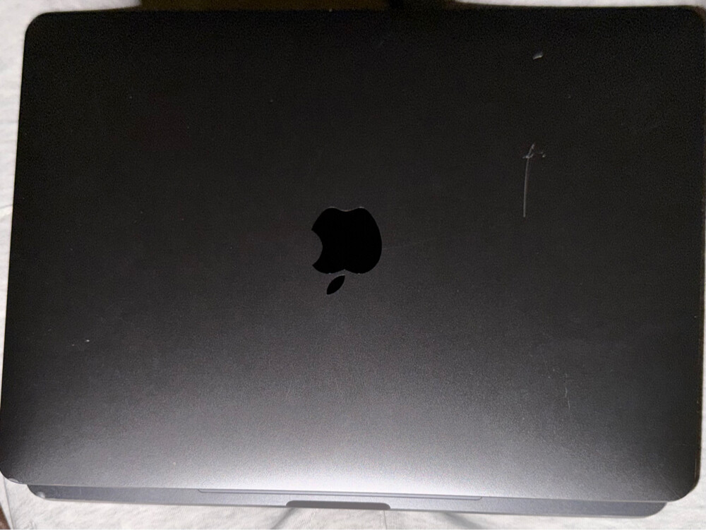 MacBook Pro  - 7